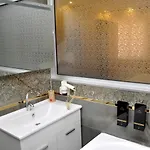 Anit Park Otel